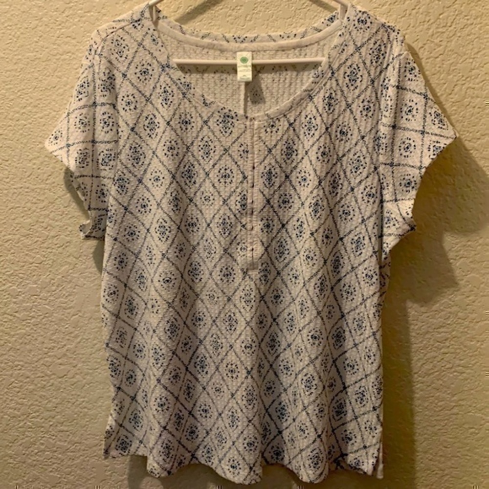 Aventura blouse hook & eye detail at top size XL - Picture 2 of 8